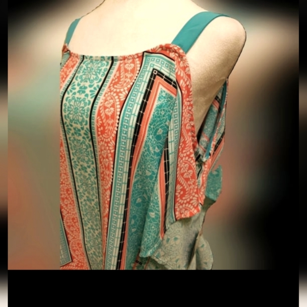 NWT HIGHSTRIKE USA Turquoise print flowy top